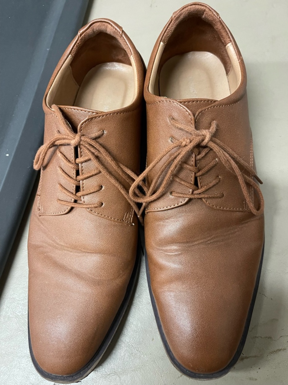 Men's Classic Brown Lace-Up Dress Shoes
